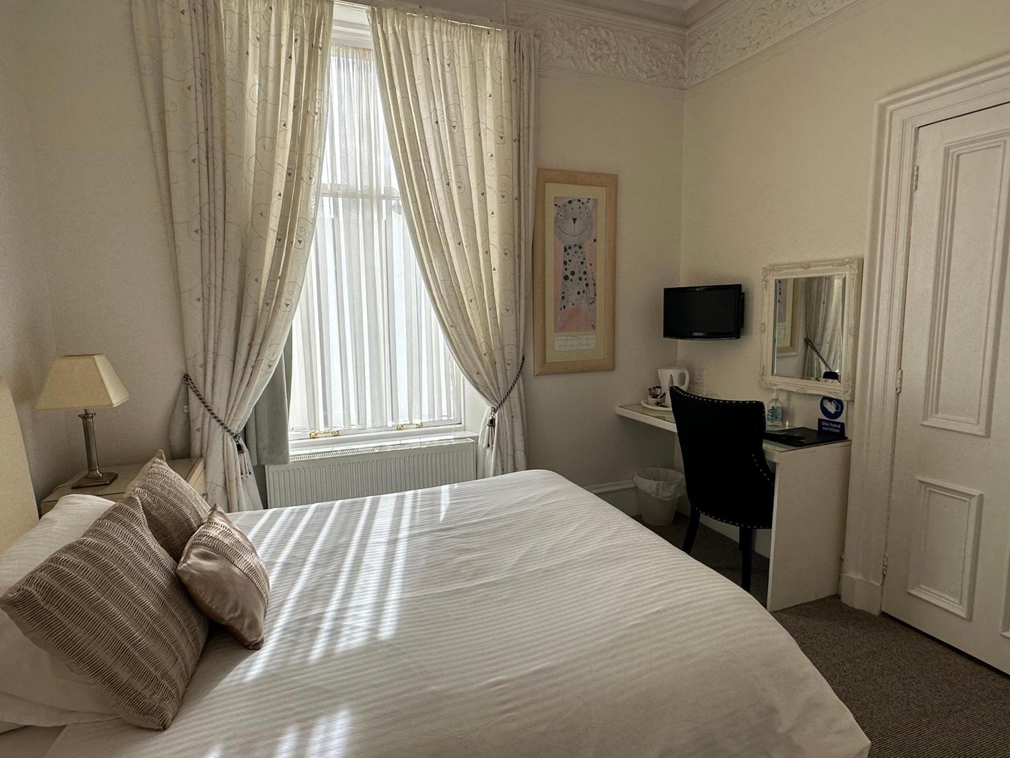 Third House Guest House 阿伯丁 外观 照片